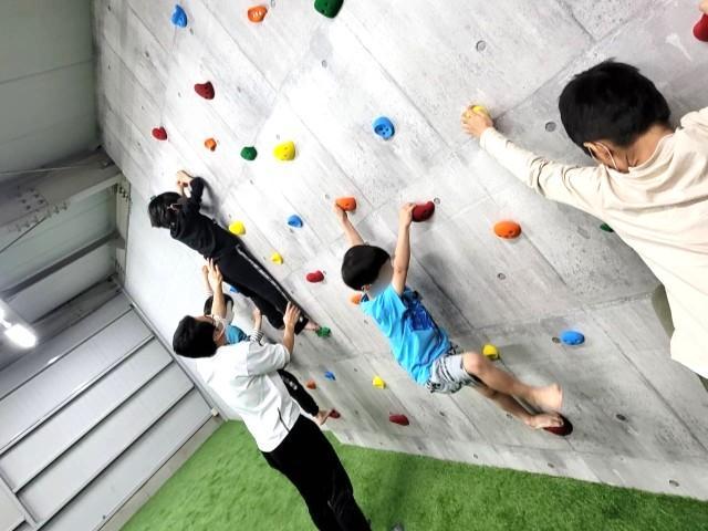 【保育士】多機能型施設/残業ほぼなし◎/賞与年2回＋ミニボーナスあり！/充実の教育体制＆福利厚生◎/「ぽかぽか・あたたか」な支援を♪/⽉給20万円〜/正社員/資格必須の写真2枚目