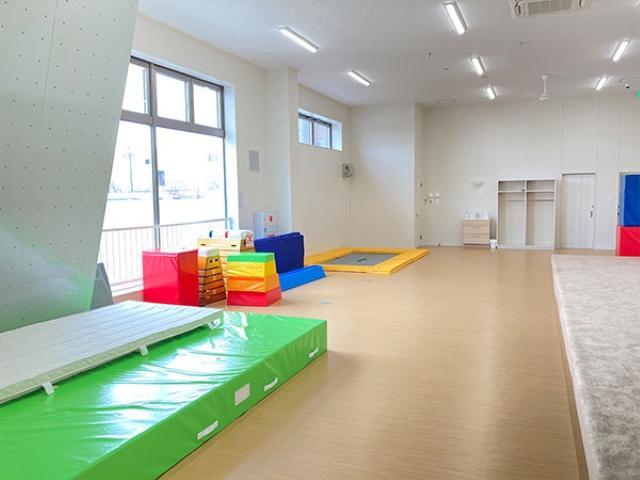 【作業療法士】多機能型施設/日曜休み/週休2日制/残業ほぼなし◎/未経験・ブランクOK！/運動を通してコミュニケーション力＆こころの成長をはぐくむ♪/月給23万円～/正社員/資格必須の写真2枚目