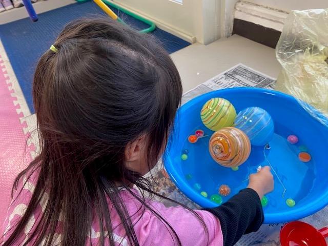 【児童指導員】多機能型施設/年間休日118日/日祝休み◎/ブランク可/育休の取得実績あり/一人ひとりに合った個別＆集団療育でゆたかな心をはぐくむ♪/月給20万円～/正社員/資格必須の写真1枚目