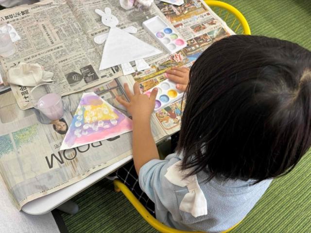 【保育士】多機能型施設/年間休日118日/日祝休み◎/残業ほぼなし/育休の取得実績あり/一人ひとりに合った個別＆集団療育でゆたかな心をはぐくむ♪/月給19万円～/正社員/資格必須