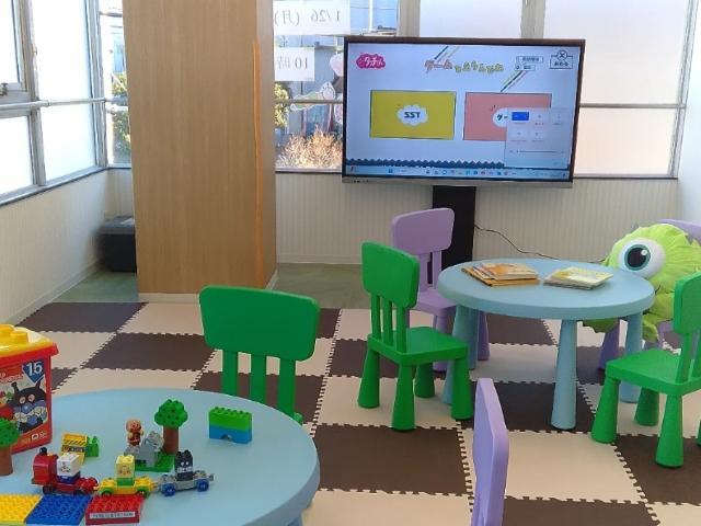 2026年1月オープン！【児童指導員】多機能型施設/年間休日114日/駅チカ◎/研修制度が充実/個別＆集団のゲームや活動でソーシャルスキルを育てる♪/月給23万円～/正社員/資格必須の写真3枚目