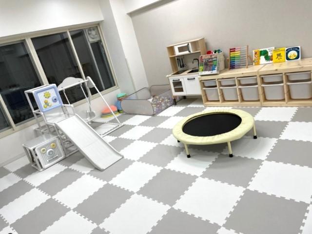 【児童指導員】多機能型施設/日曜定休/月給25万円～/療育・就労・介護など、多彩な福祉サービスを展開する運営法人◎/会社を創り、人を育て、皆さんと共に生きていく♪/契約社員/資格必須の写真1枚目