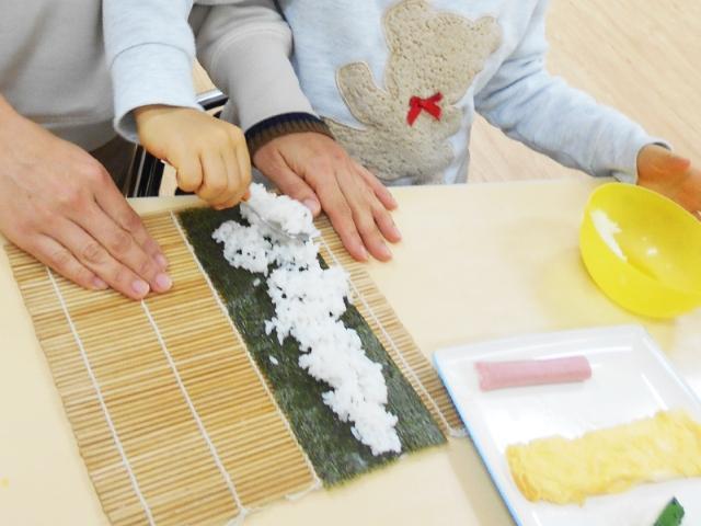 【保育士】多機能型施設/日曜休み＆残業ほぼなし◎/各療法士が中心となり支援を実施！あそびをメインにしたアットホームなデイ♪/未経験歓迎/月給22万円～/正社員/資格必須の写真1枚目