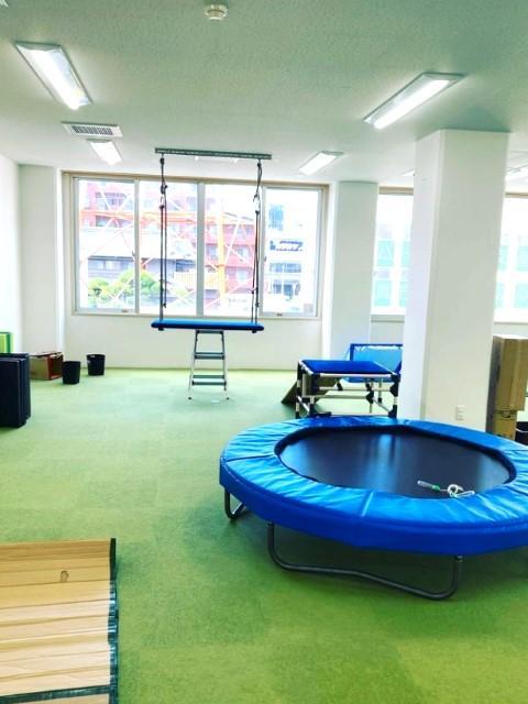 【児童指導員】多機能型施設/週1日3時間～勤務OK/送迎なし/運動や遊びがメインの療育◎/子どもたちの自主性を大切にした支援♪/時給1,180円～/パート・アルバイト/資格必須の写真9枚目