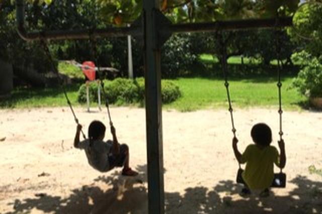 【心理学科卒の方歓迎！】月給22.3万円～正社員/多機能型施設/日祝休み＆残業ほぼなし◎/SST×言語聴覚士による支援が特徴/子どもたちが楽しめるような環境・支援を提案♪/資格必須