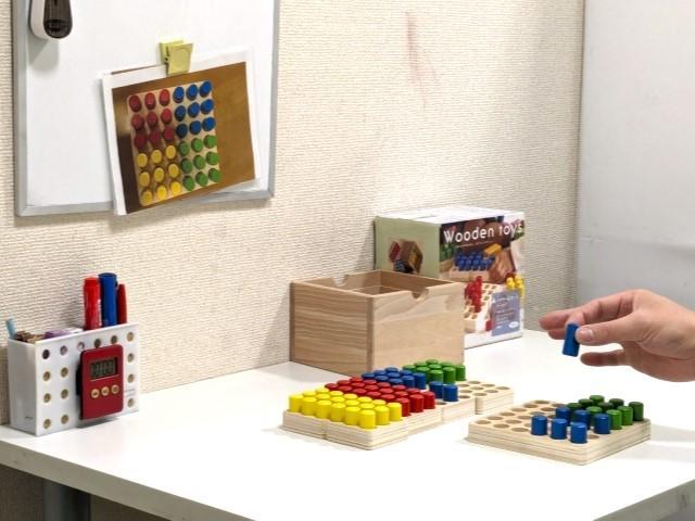 【児童指導員】月給21万円～/多機能型施設/誰でも安心＆成長を！多職種在籍＆充実の教育制度あり◎/「わずかな成長」を一緒に感じられる個別療育型の施設♪/正社員/資格必須