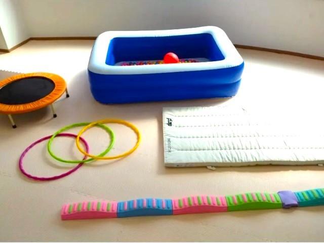 【保育士】月給25万円～/多機能型施設/残業ほぼなし◎/2：1の少人数体制で子どもたちにしっかりと向き合える♪/全国展開する大手FCの加盟店/正社員/資格必須