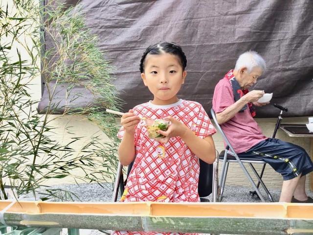 急募【児童指導員】多機能型施設/日曜休み◎/残業ほぼなし/社内昼食あり/多世代共生型の福祉サービス施設♪/家庭的な環境で、子どもたちの発達をサポート！/月給23万円～/正社員/資格必須の写真2枚目