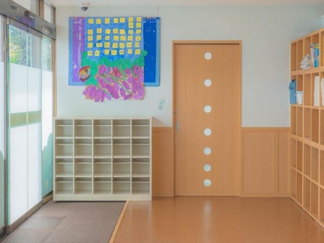 急募【児童指導員】放課後等デイサービス/年間休日120日以上/ブランク可/月給25万円～/東京・千葉で多数の保育園を運営する法人◎/一人ひとりのペースに寄り添う支援を♪/正社員/資格必須の写真1枚目