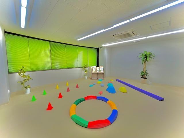 急募【児童発達支援管理責任者】月給30万円～/年間休日125日以上/土日祝休み◎/一人ひとりの個性を尊重する、オーダーメイドのマンツーマン療育♪/多機能型施設/正社員/資格必須の写真2枚目