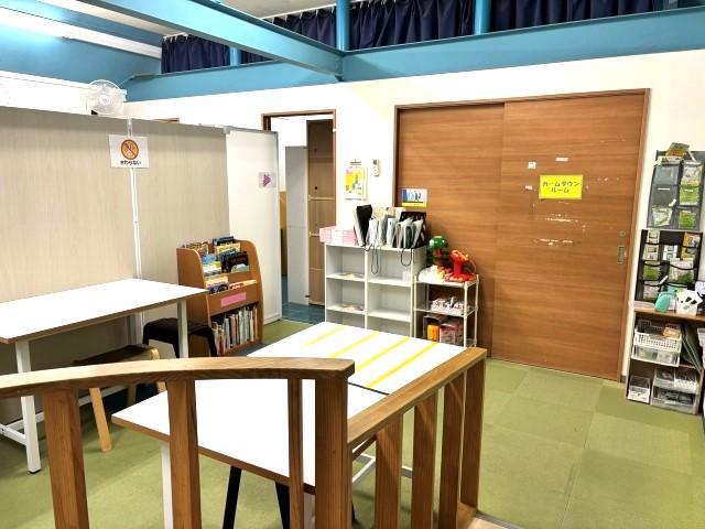 【児童指導員】月給18.4万円～/「子どもの笑顔がみんなの笑顔」をモットーに支援♪/一人ひとりの個性を大切にしたきめ細やかなサポート◎/放課後等デイサービス/正社員/資格必須の写真1枚目