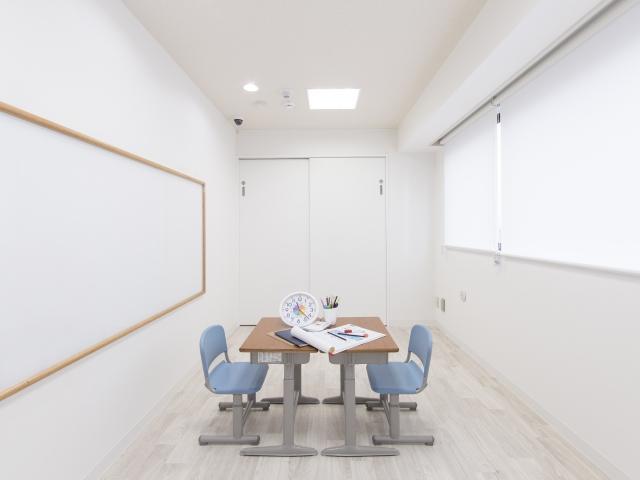 【作業療法士】月給25.3万円～/年間休日120日/残業ほぼなし/送迎なし◎/児童福祉・障がい福祉分野未経験もOK/業界大手で教育サポート＆待遇充実♪/児童発達支援/正社員/資格必須の写真1枚目