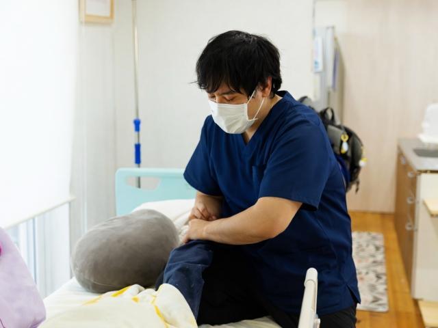 急募【児童指導員】月給21.9万円～/日曜休み/育休取得実績あり/大学や専門家との療育＆4つの柱による支援が特徴◎/研修＆OJT充実！さらに成長も♪/重症心身障害児施設/正社員/資格必須の写真3枚目